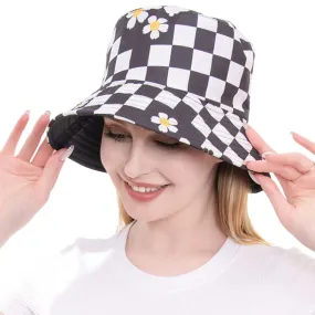 Flower Pointed Checkerboard Patterned Bucket Hat